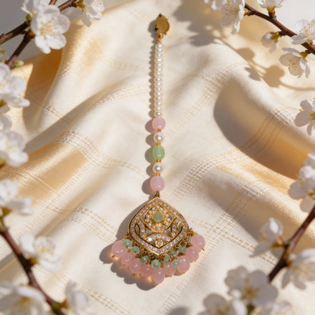 Padmavati Heirloom Gold Mang Tikka