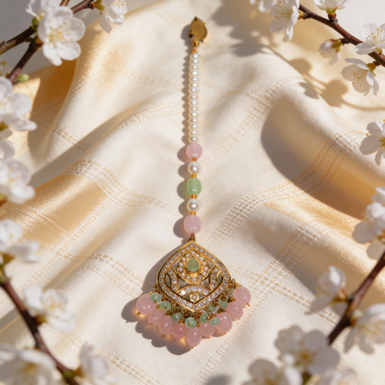 Padmavati Heirloom Gold Mang Tikka