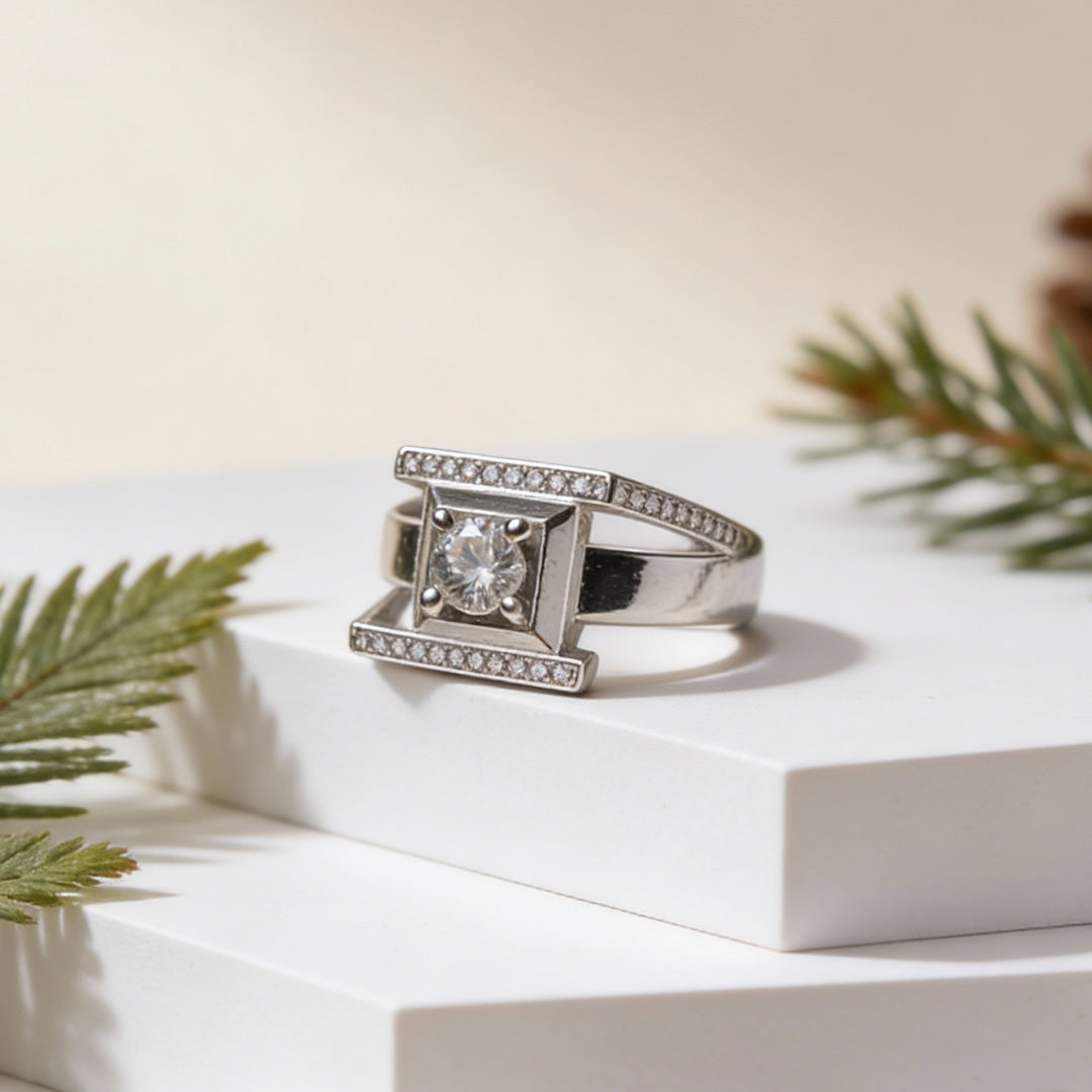 Siora Nova Frame Silver Ring