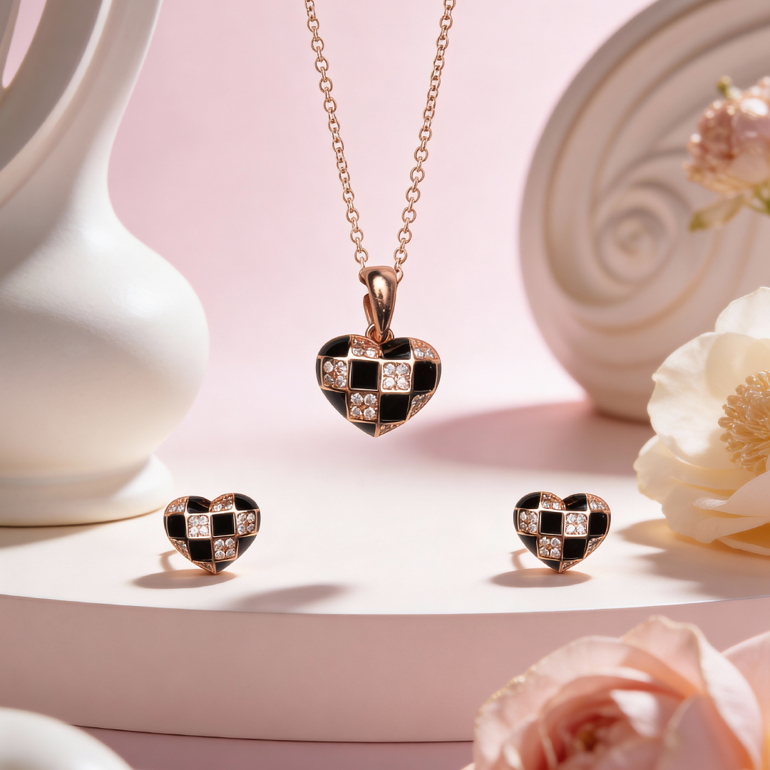 Siora Noir Heart Pendant Set
