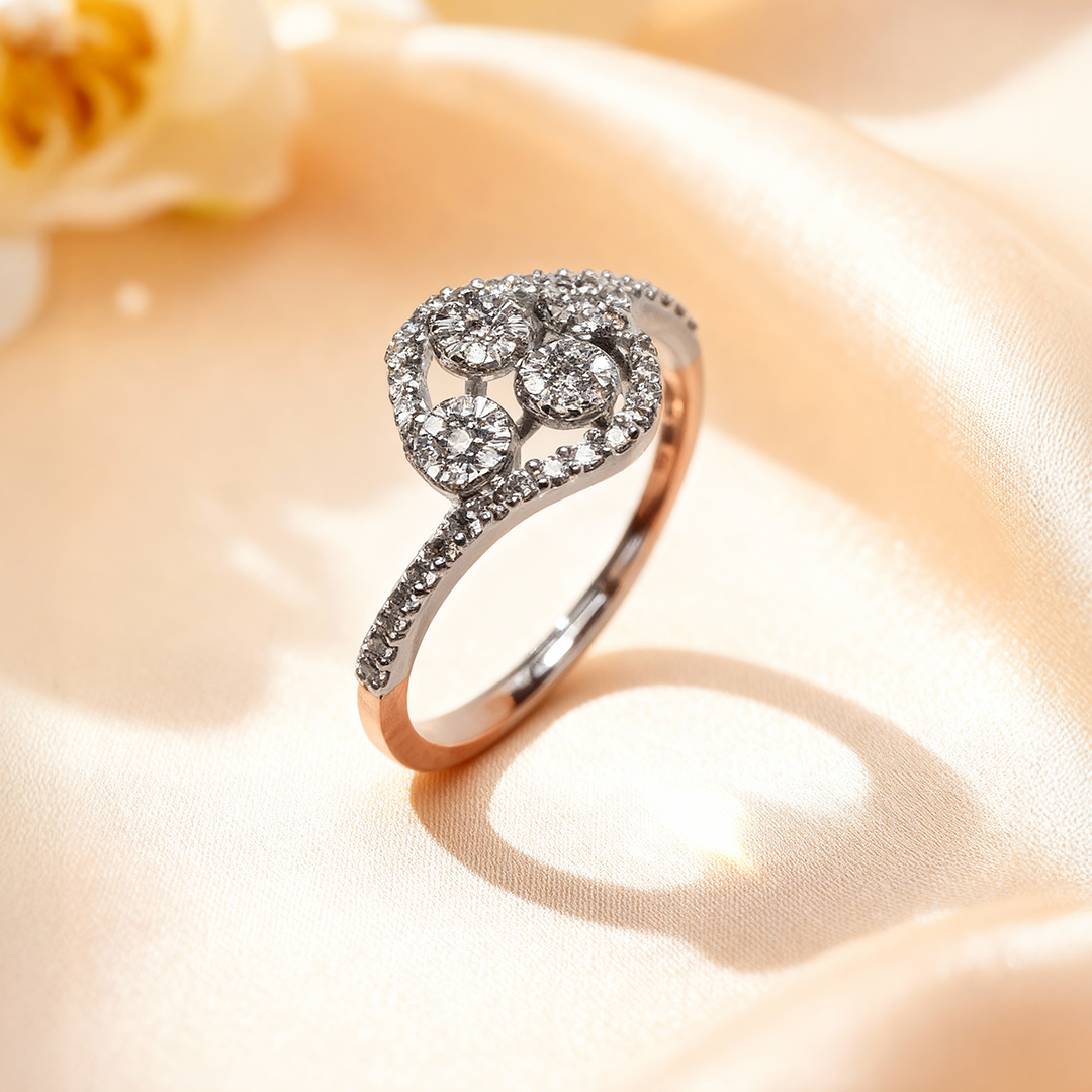 Bella Bloom Cluster Diamond Ring