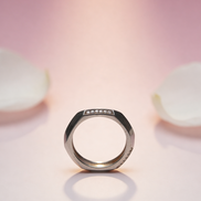 Siora Edge Solitaire Band