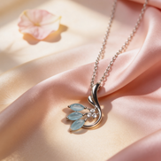 Siora Aqua Bloom Pendant Chain