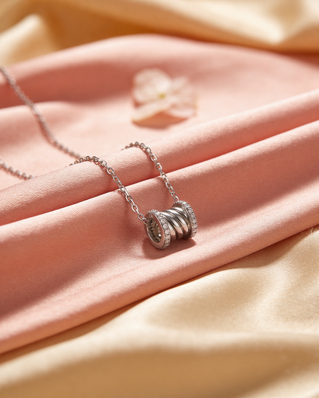 Siora Celeste Barrel Pendant Chain