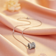 Siora Celeste Barrel Pendant Chain