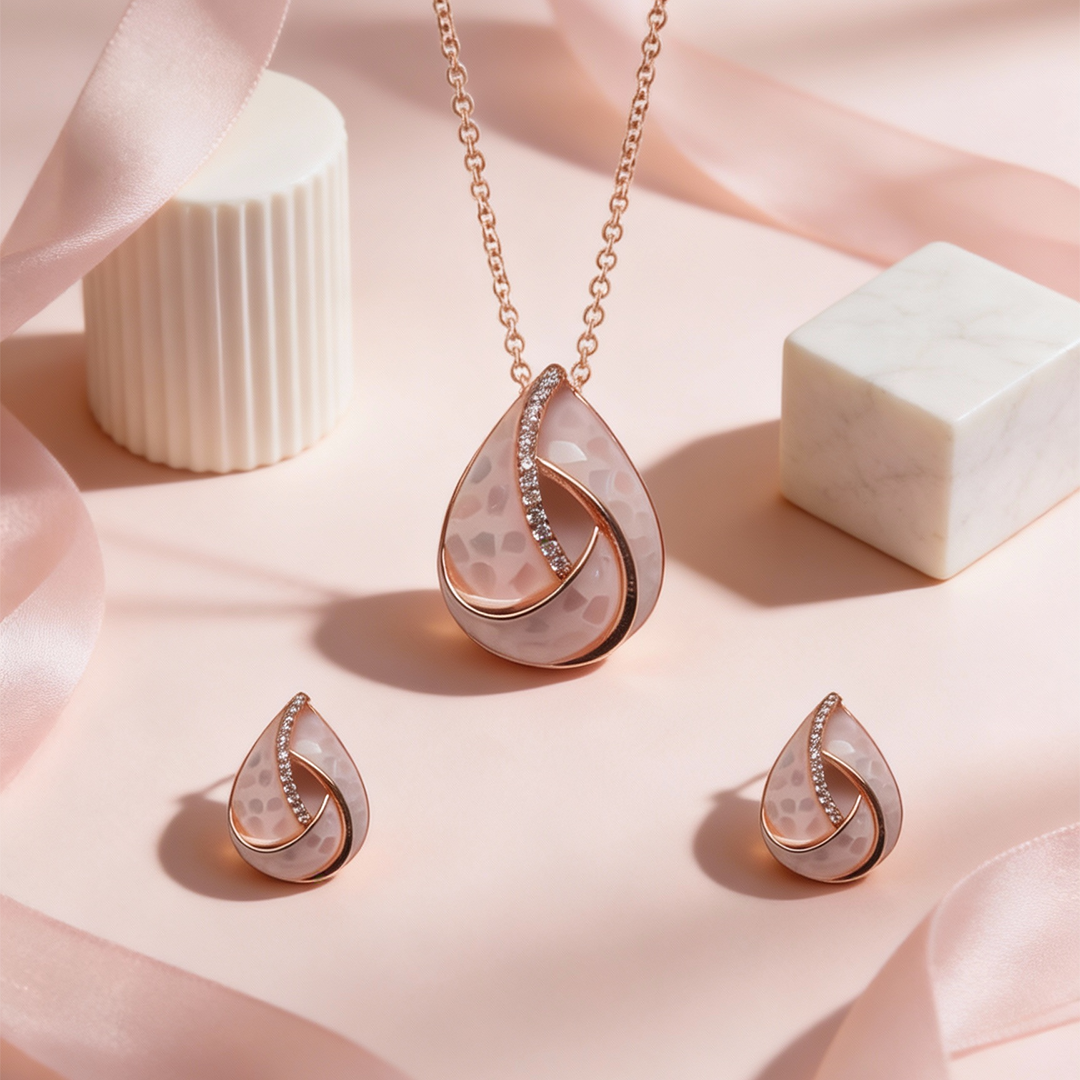 Siora Pearl Blossom Pendant Set