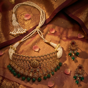 Emerald Rajwadi Choker Set