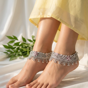 Siora Blossom Grace Silver Anklet