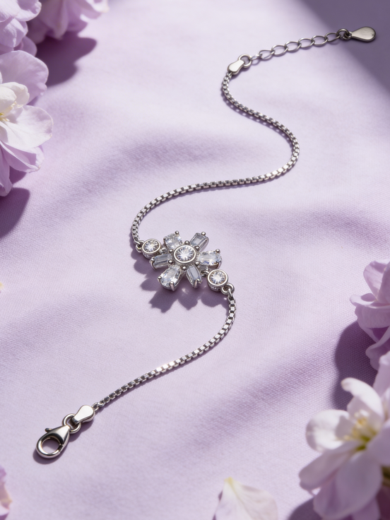 Siora Snowflake Sparkle Bracelet