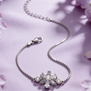 Siora Snowflake Sparkle Bracelet
