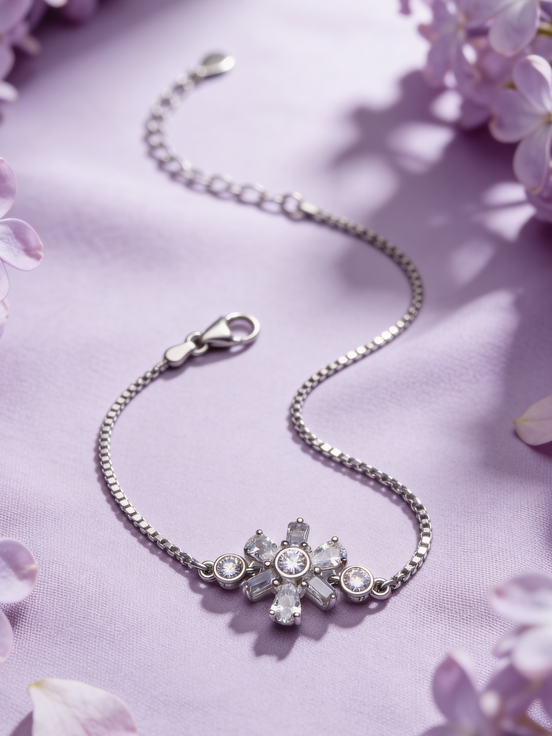 Siora Snowflake Sparkle Bracelet