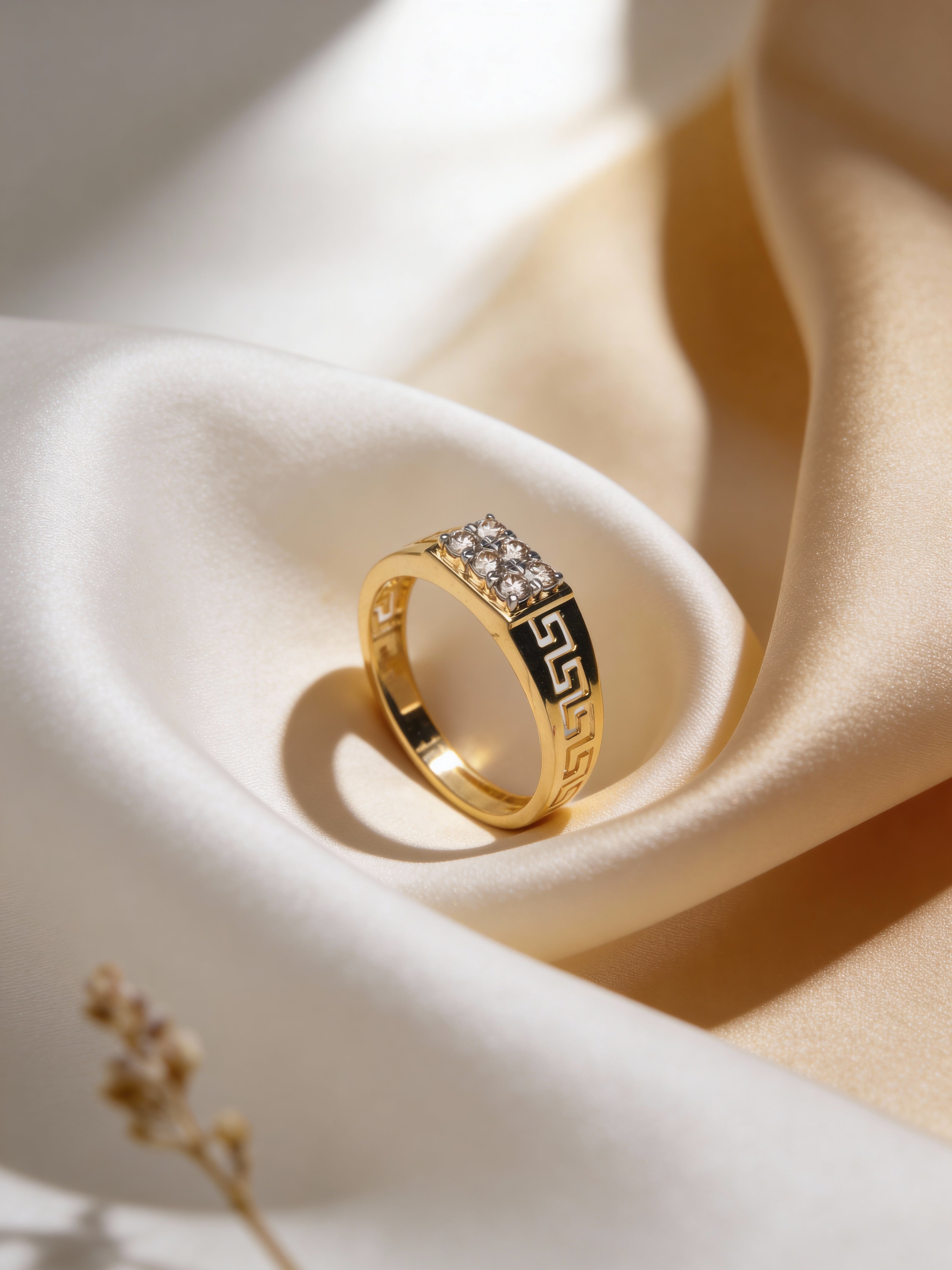 Bella Imperial Maze Diamond Ring (Yellow Gold)