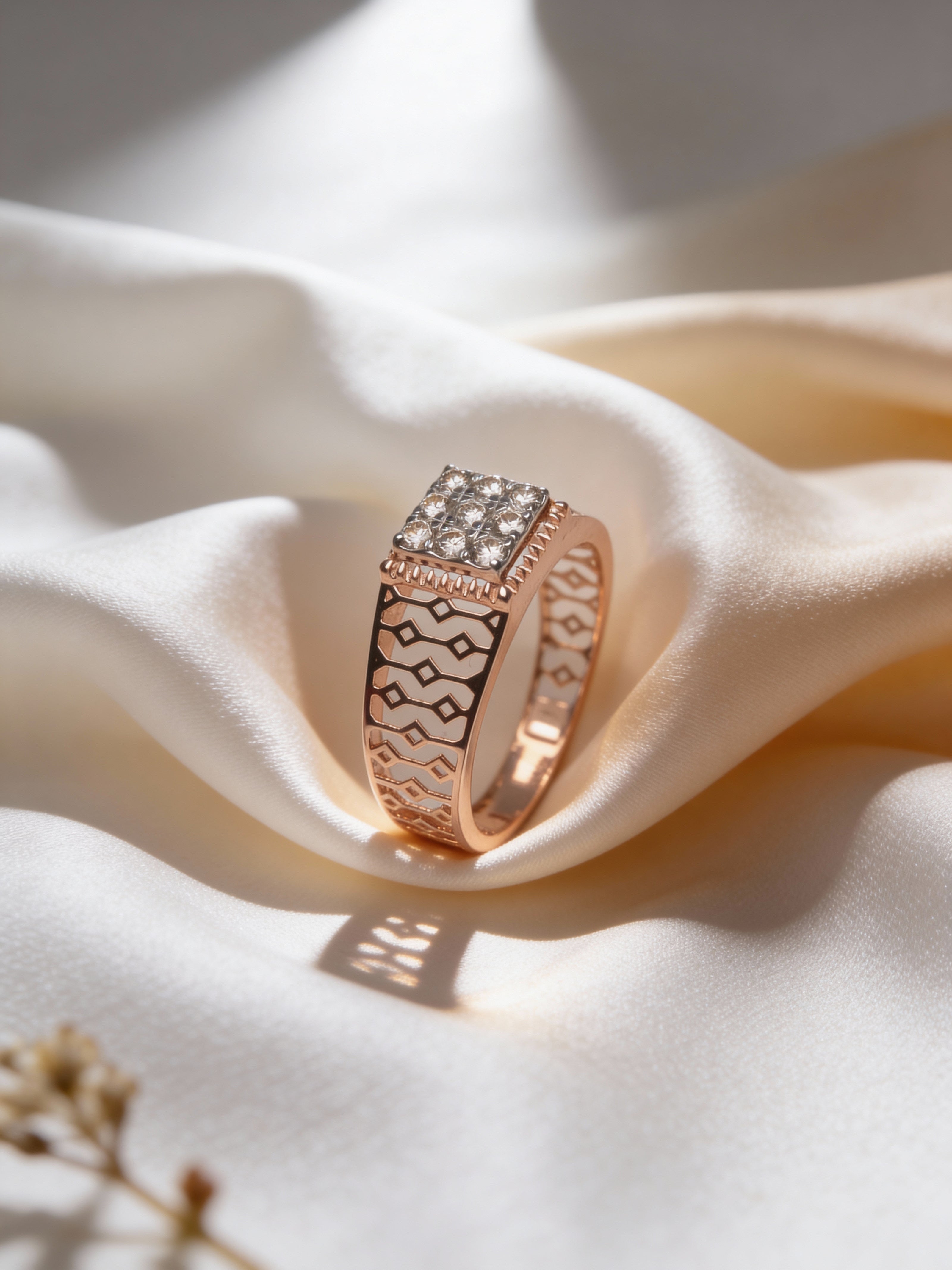 Bella Geo Luxe Diamond Ring