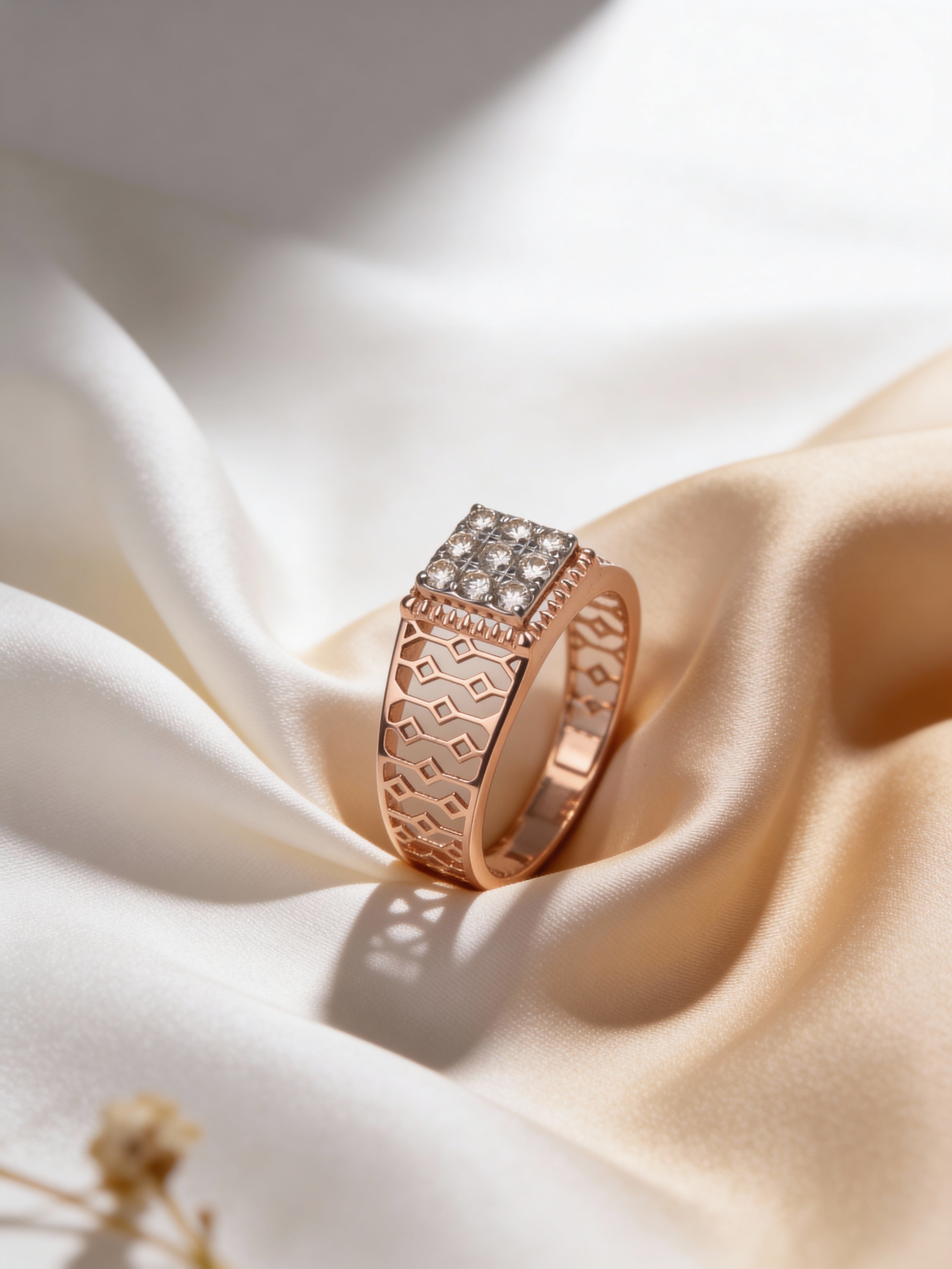 Bella Geo Luxe Diamond Ring