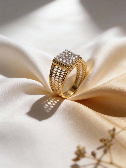 Bella Heritage Lattice Diamond Ring (Yellow Gold)