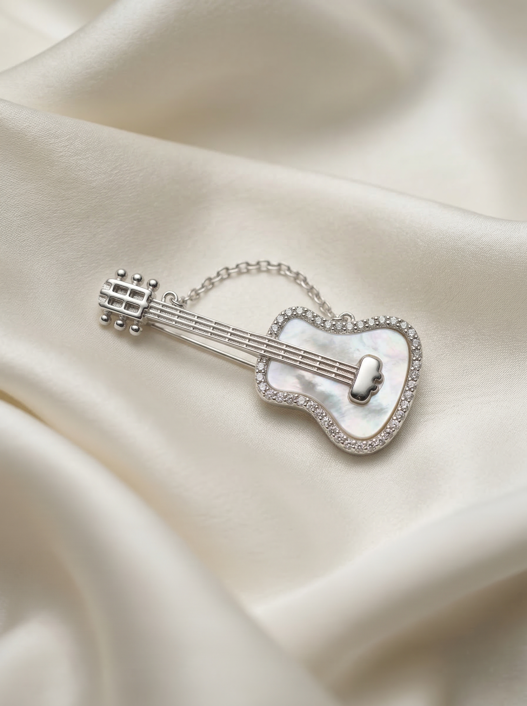 Siora Harmony Guitar Silver Brooch