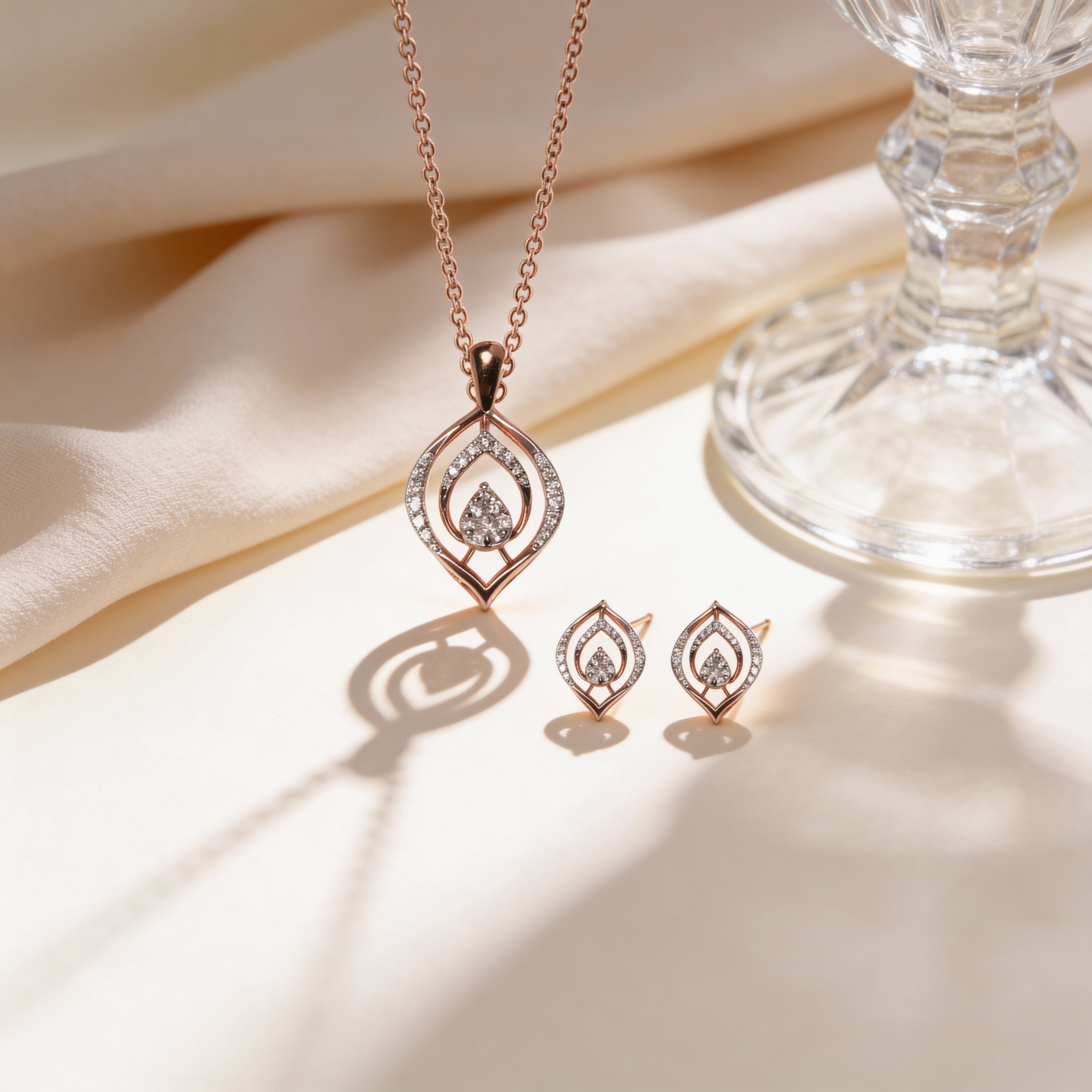 Bella Teardrop Grace Diamond Pendant Set